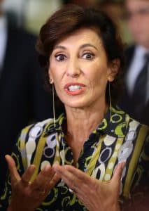 Presidente do BNDES, Maria Silvia Bastos pede demissão; bolsa cai 200 pontos em 3 minutos
