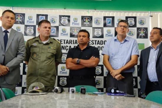 PM do Piauí prende 12 em flagrante por fraudar concurso