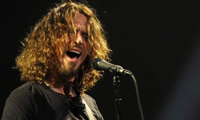 Laudo médico confirma suicídio como causa da morte de Chris Cornell