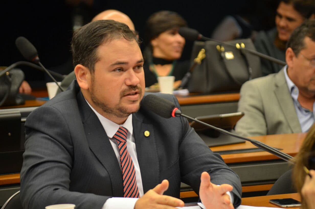 Projeto de deputado potiguar: Dinheiro recuperado de esquemas de corrupção poderá ser investido na Saúde