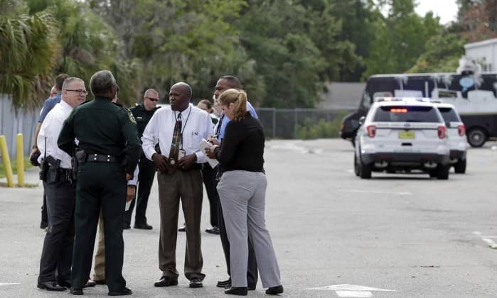 Tiroteio em fábrica de Orlando deixa 5 mortos e vários feridos