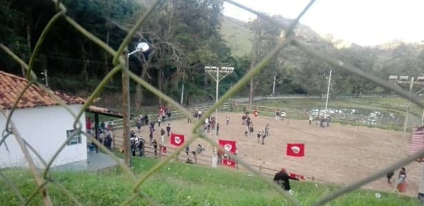FOTO: MST ocupa fazendas de Maggi, Ricardo Teixeira e coronel amigo de Temer