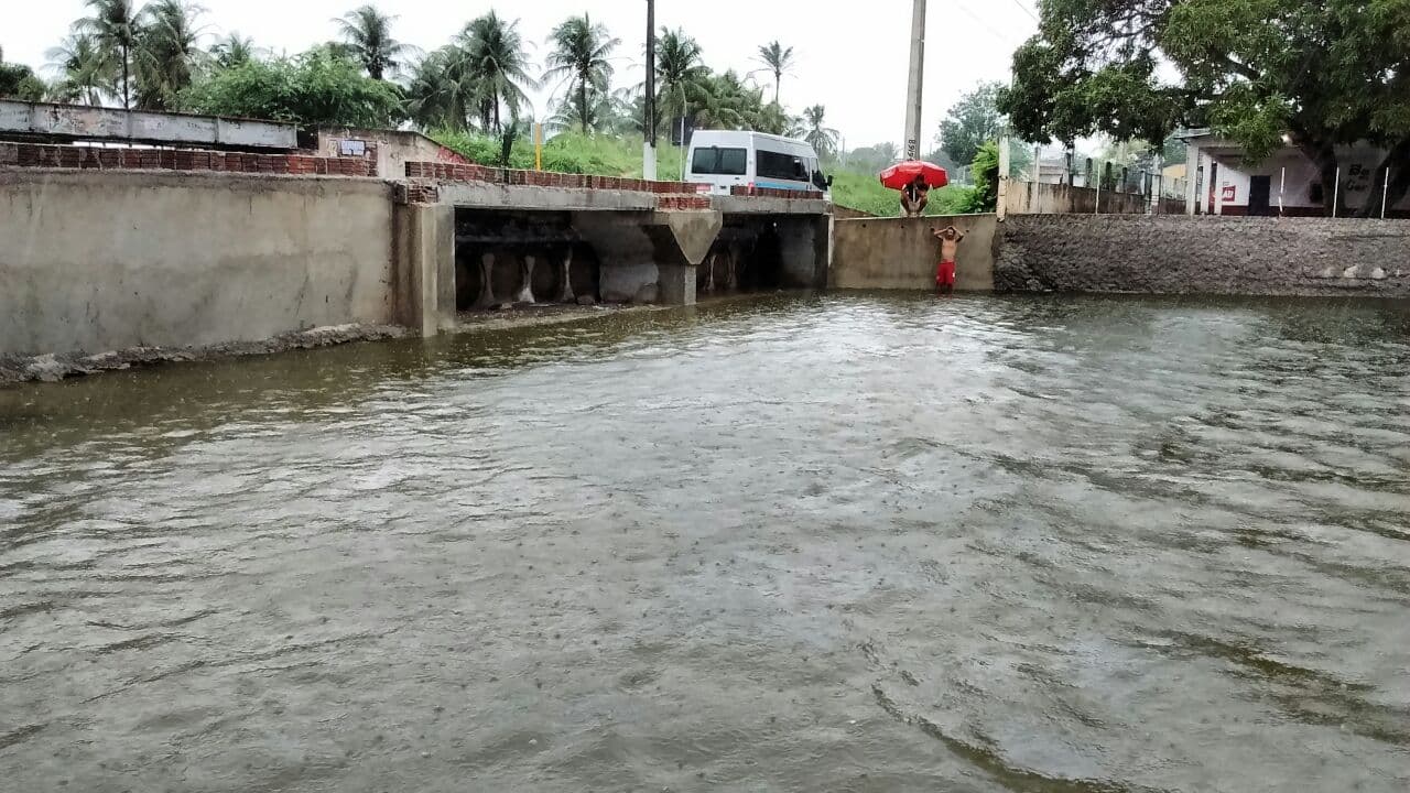 FOTOS: Chuvas enchem Lagoa de Extremoz