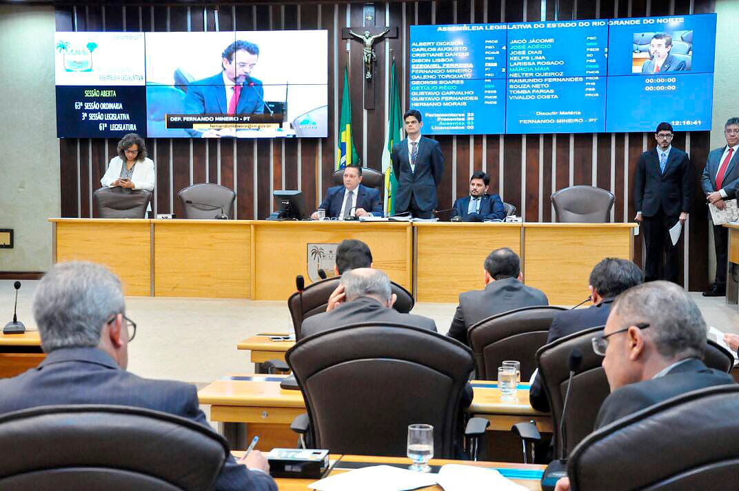 Nove leis de autoria de deputados estaduais são sancionadas pelo governador