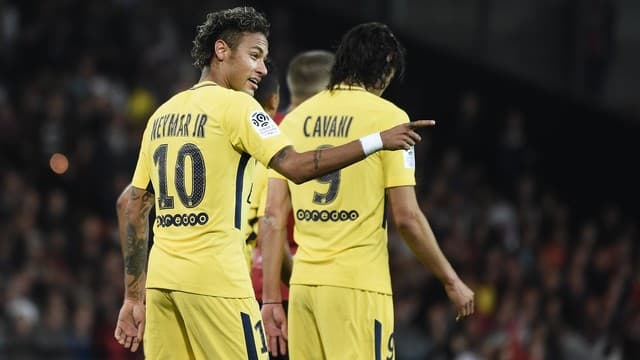 Chegou chegando: Neymar estreia com gol, assistência e vitória do PSG sobre Guingamp
