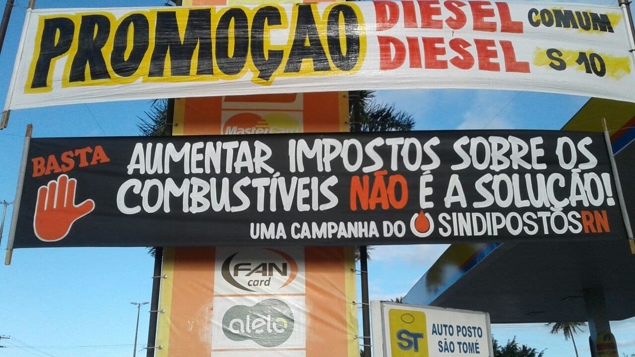 FOTO: Sindipostos/RN mobiliza associados em protesto contra aumento do PIS/Cofins