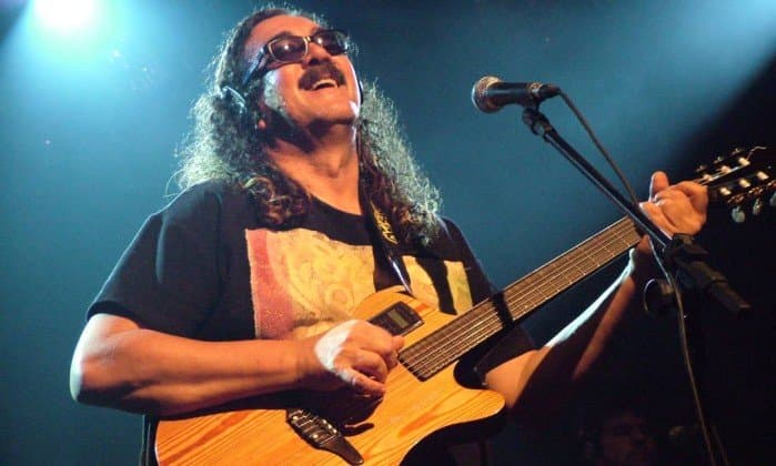 Moraes Moreira é internado no Rio com úlcera e cancela shows