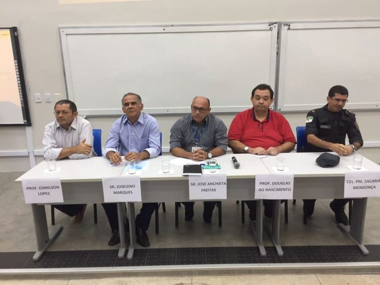 Estudantes e gestores debatem segurança no campus da UFRN