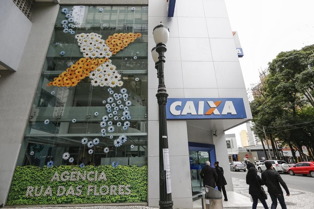 ESPECULAÇÃO? OU NÃO? Governo planeja anunciar privatização da Caixa no fim do ano, diz portal