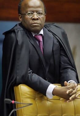 "VENEZUELIZAÇÃO": Seria o fim da democracia, diz Joaquim Barbosa sobre embate entre Senado e STF