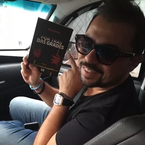 Livro de potiguar, "Por trás das grades", é sucesso em vendas e já ganha o Brasil