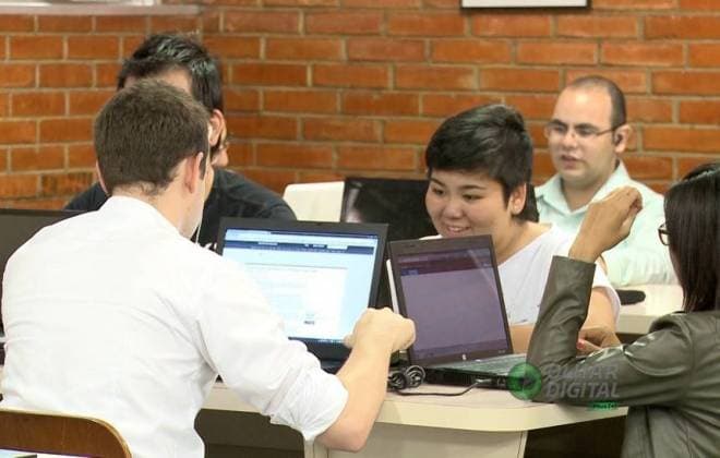 Apple, Google, Facebook e outras empresas estão com vagas de emprego no Brasil; veja cargos e faça inscrição