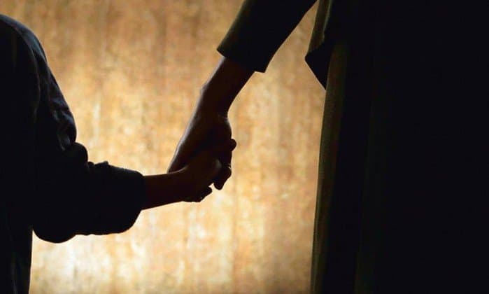 Um em cada dez estupros registrados pelo SUS é contra meninos ou homens