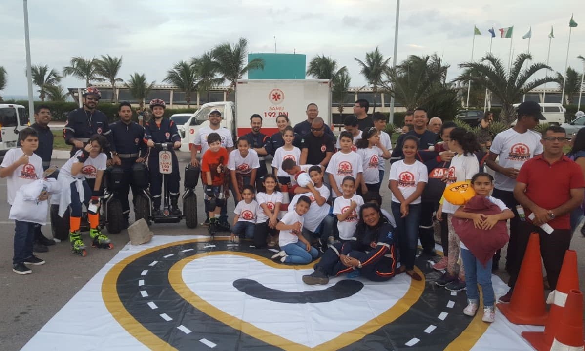 Detran realiza ações educativas com as crianças do Projeto Samuzinho