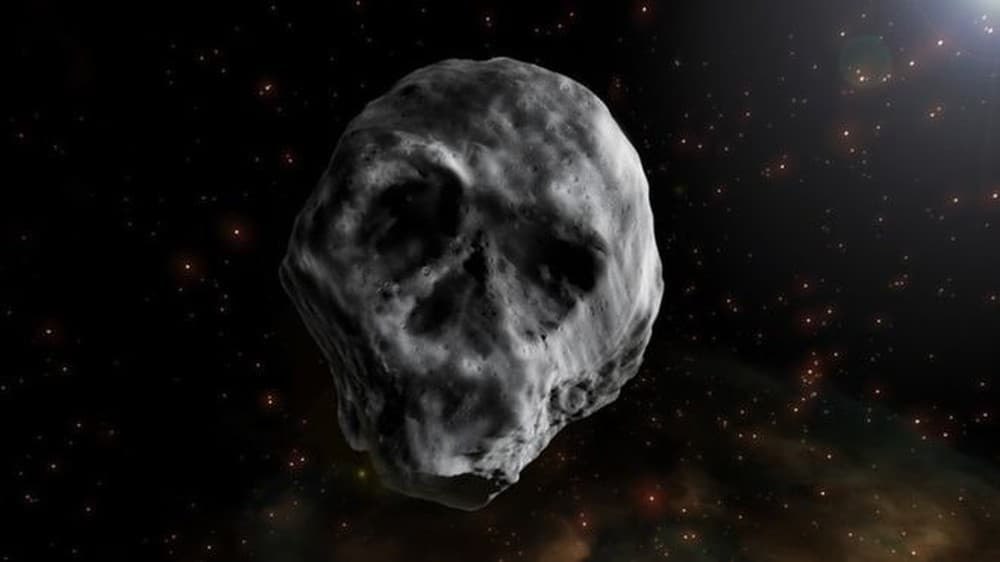 SINISTRO: Asteroide em forma de caveira, "batizado" de Halloween, vai voltar a passar perto da Terra