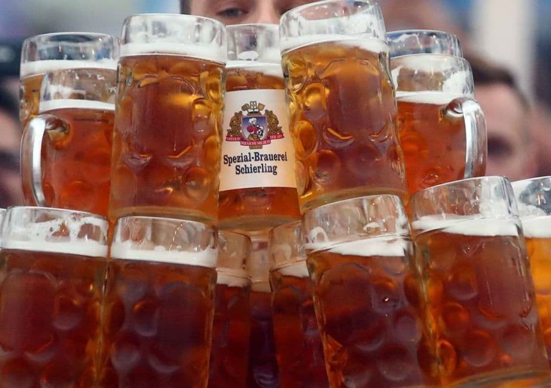 Pesquisadores buscam voluntários para passar 56 dias bebendo cerveja