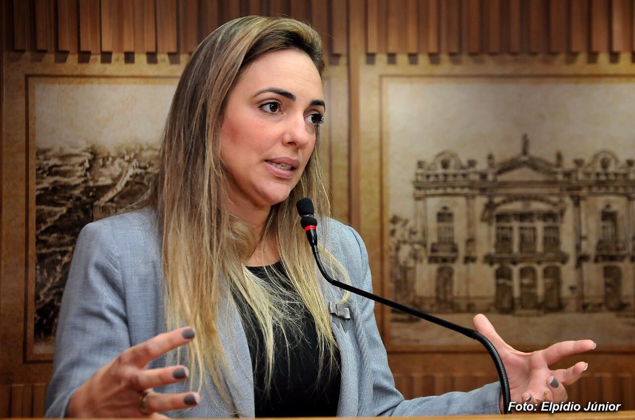 Câmara Municipal de Natal aprova Programa Meu Bairro é Minha Casa da vereadora Ana Paula