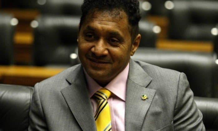 Pela primeira vez na tribuna, Tiririca diz que sai com ‘vergonha’ da política
