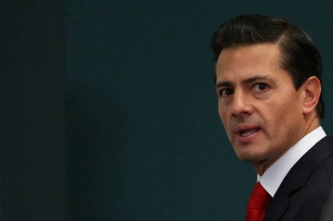 México revida e diz que não pagará por muro de Trump