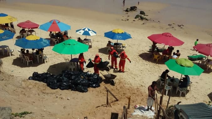 Urbana recolhe cerca de 155 toneladas de lixo nas praias urbanas após a festa de Ano Novo