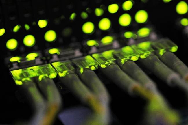 Apple admite que iPhones e iPads podem ser vulneráveis a hackers