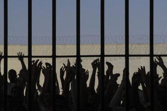 Dez detentos morrem durante briga em cadeia pública no Ceará