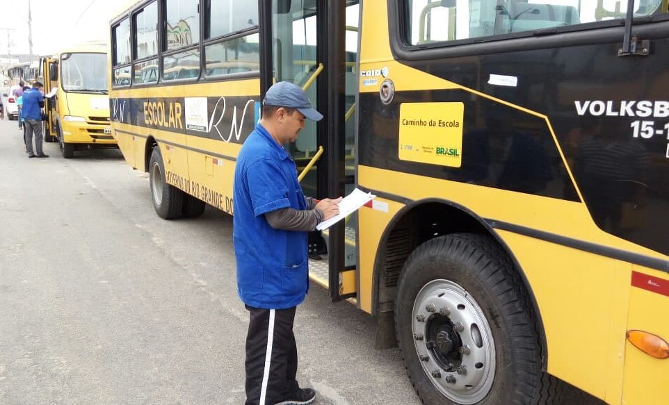 Detran inicia cronograma de vistoria do transporte público escolar