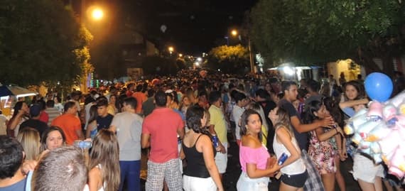 FOTO: No Carnaval de Caicó teve bloco treme-treme na folia