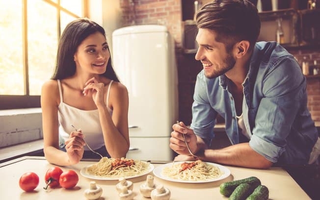 75% dos casais gostariam de discutir mais a relação e ter conversas francas, revela estudo