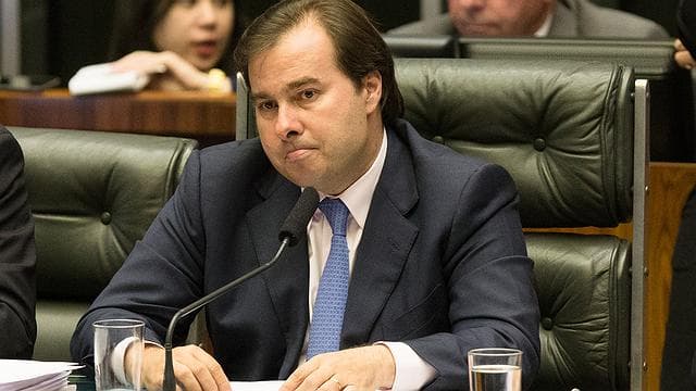 FAB deu o equivalente a cem voltas ao mundo transportando autoridades em 2017