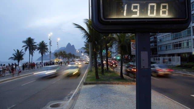 Horário de verão termina no sábado para o domingo
