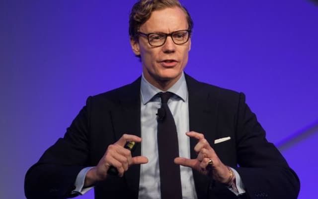 Presidente da Cambridge Analytica confessa influência em eleições dos EUA