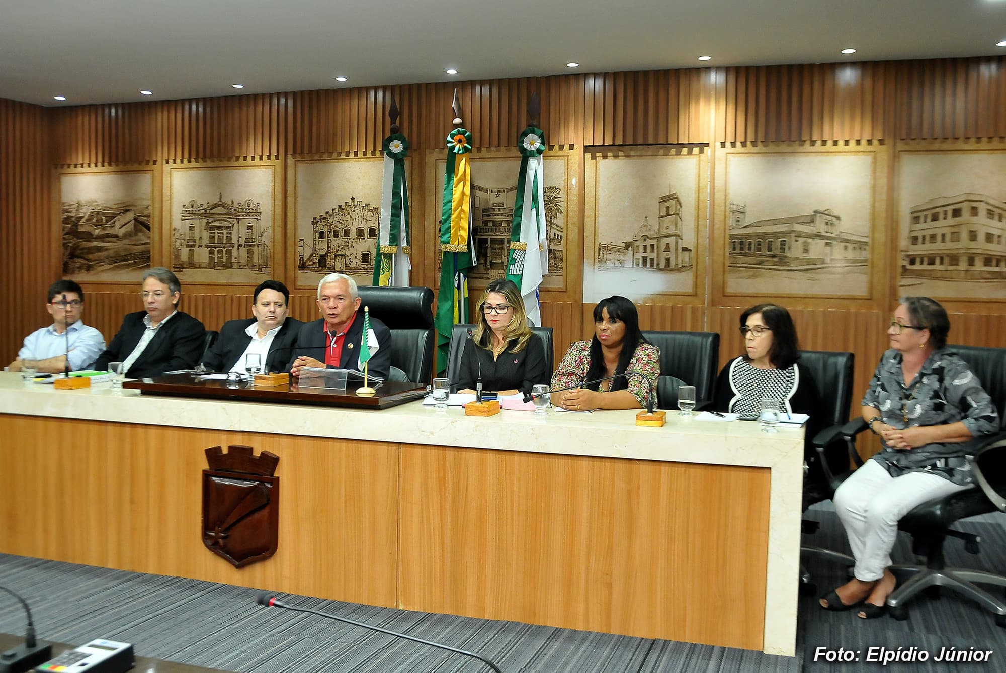 Câmara Municipal cobra celeridade na implantação do plano de cargos da saúde