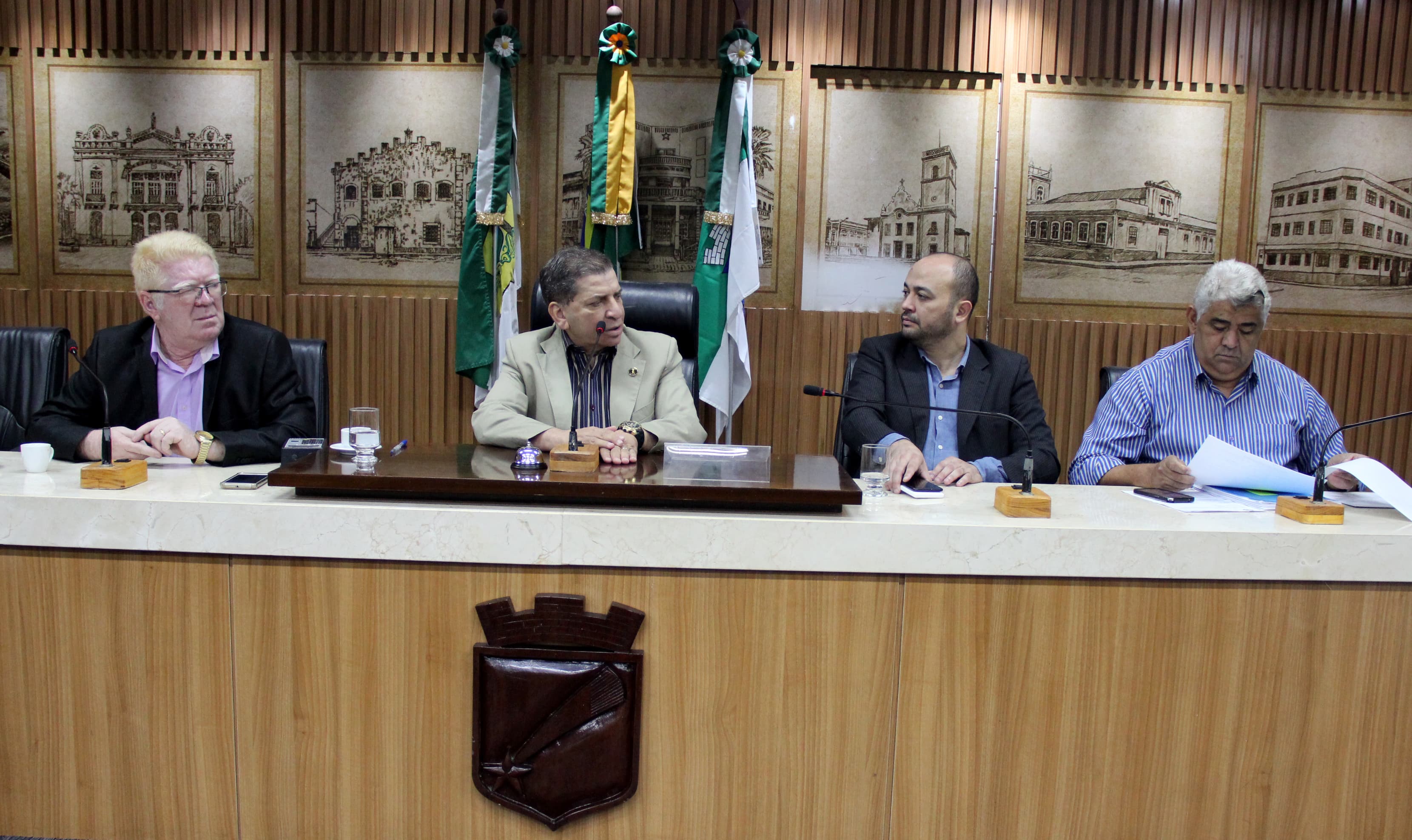Vereadores em Natal discutem sobre manutenção de equipamentos esportivos com secretária