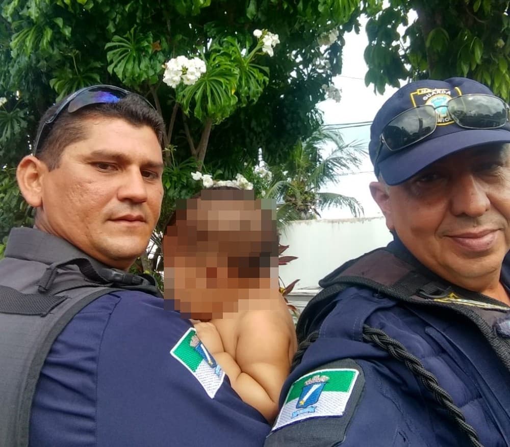 FOTO: Bebê é encontrado abandonado em cemitério na Zona Sul de Natal