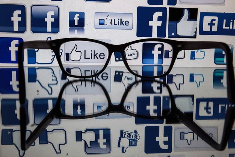 Serasa fornecia ao Facebook perfil de renda dos brasileiros em parceria que é encerrada após escândalo