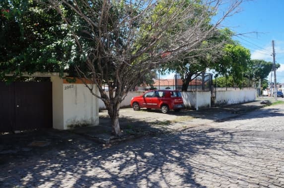 Lei estabelece regras para alienação de áreas públicas limítrofes a imóveis particulares em Natal; entenda