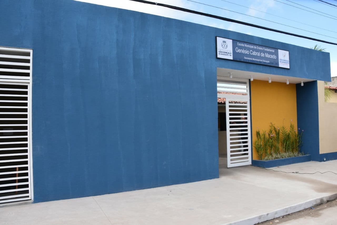 São Gonçalo: alunos e professores parabenizam prefeitura pela reforma na escola do Golandim