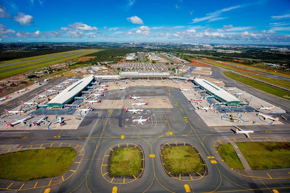 Reserva de combustível se esgota no aeroporto de Brasília