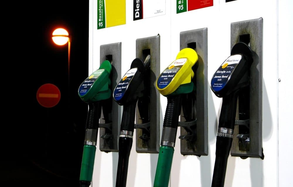 Petrobras reduzirá preços de diesel e gasolina nas refinarias a partir desta quarta-feira