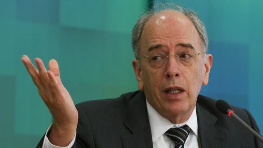 Presidente da Petrobras pede demissão; veja carta enviada a Temer