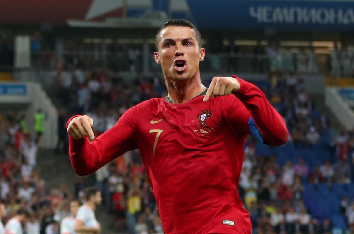 Portugal e Espanha empatam em jogo espetacular: 3 a 3; Cristiano Ronaldo assume artilharia da Copa com hat-trick