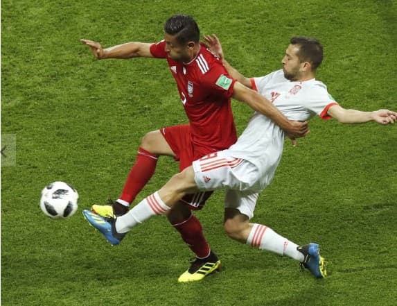 Espanha vence Irã no sufoco e definição do Grupo B fica para a última rodada
