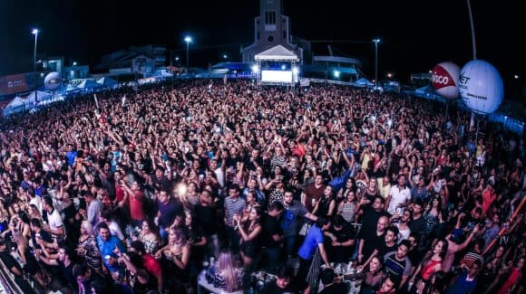 Diferença de R$ 110 mil no show de Aviões de Forró em Mossoró e Assu abre polêmica