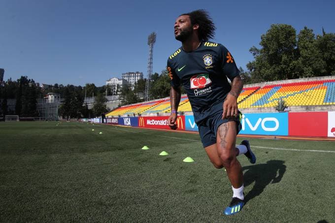 Marcelo volta a treinar, mas ainda não está confirmado contra o México