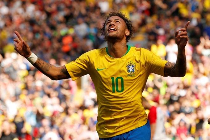 Não gostar de futebol não torna você uma pessoa mais inteligente