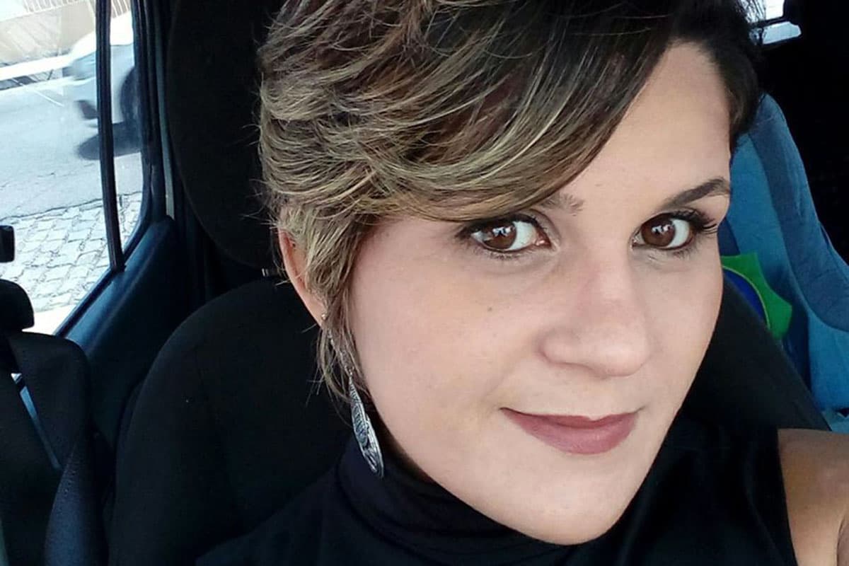 Morre professora universitária que lutava pela vida após perder parte do intestino
