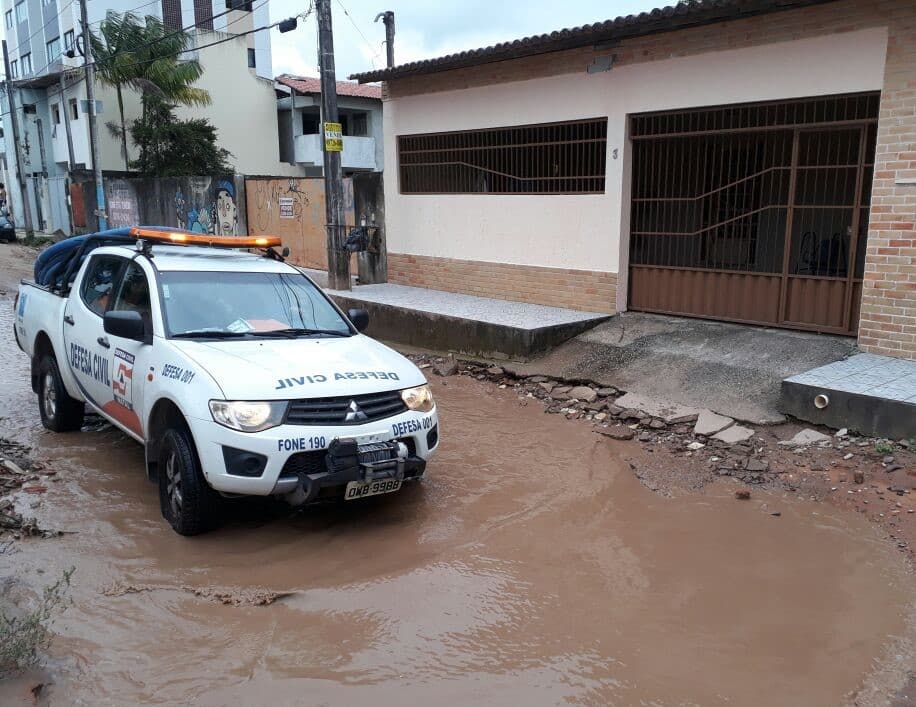 CHUVAS: Defesa Civil de Natal se mantém em alerta com equipes de plantão 24h; veja as áreas mais atingidas na capital