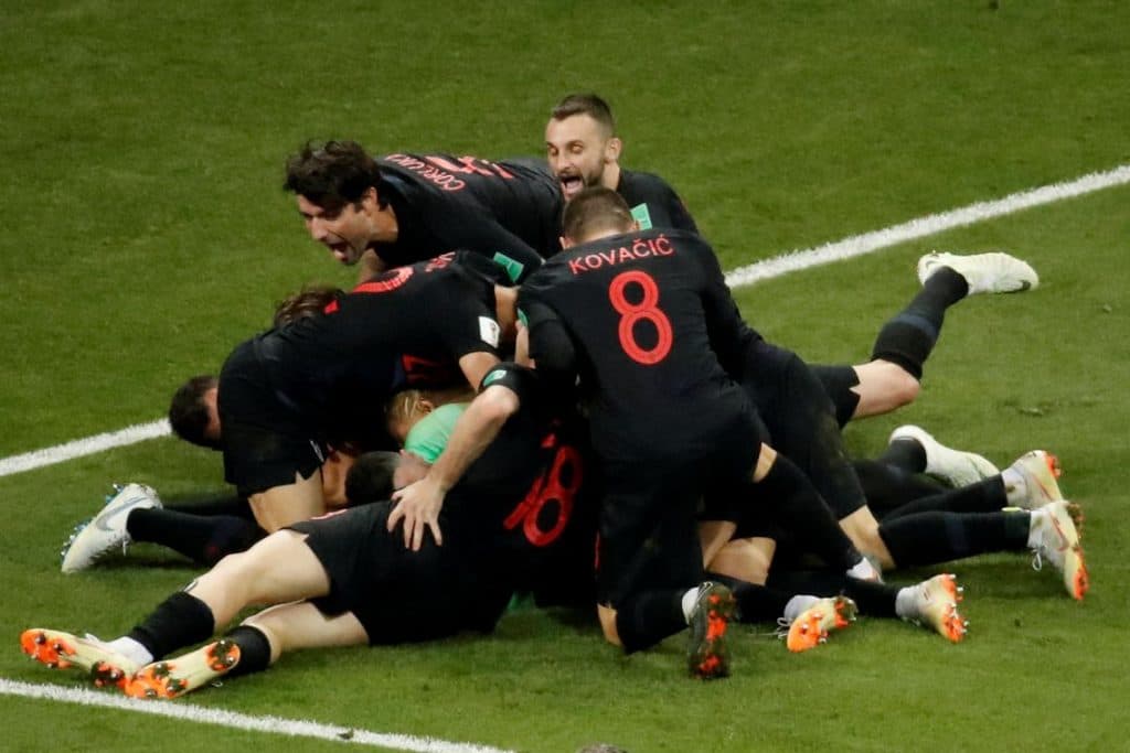 Croácia vence a Rússia nos pênaltis e enfrenta Inglaterra nas semifinais