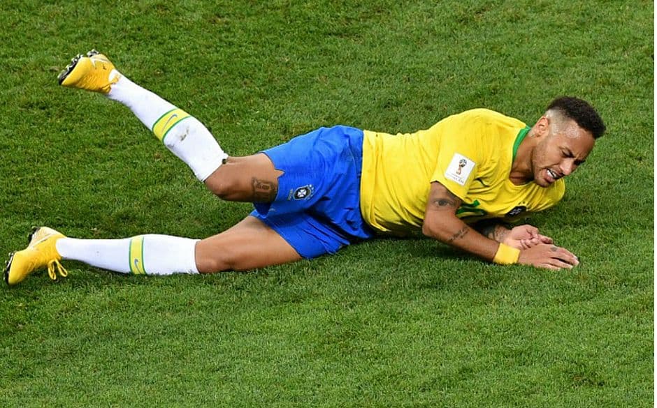 Equipe de Neymar quer ‘plano de emergência' para recuperar imagem do atacante